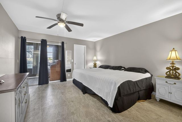 105 Greenbrier C, West Palm Beach, FL 33417