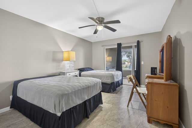 105 Greenbrier C, West Palm Beach, FL 33417