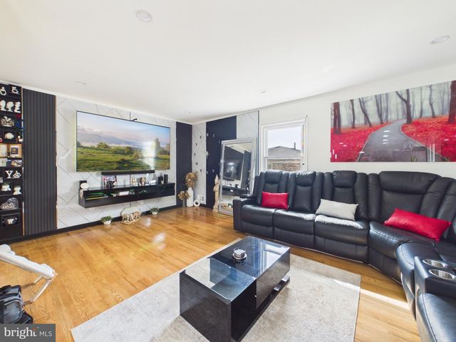 5608 CAMP SPRINGS AVE, Temple Hills, MD 20748