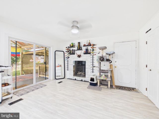 5608 CAMP SPRINGS AVE, Temple Hills, MD 20748