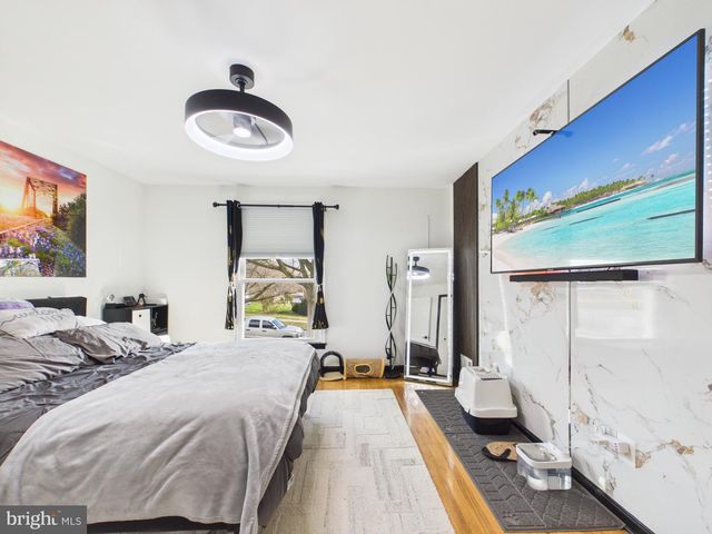 5608 CAMP SPRINGS AVE, Temple Hills, MD 20748