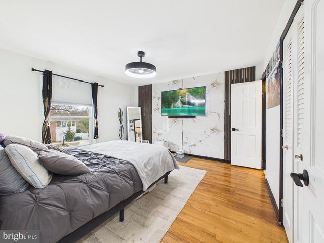 5608 CAMP SPRINGS AVE, Temple Hills, MD 20748