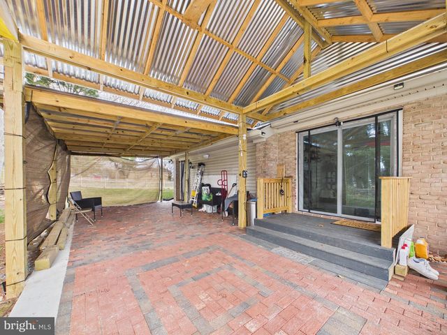 5608 CAMP SPRINGS AVE, Temple Hills, MD 20748