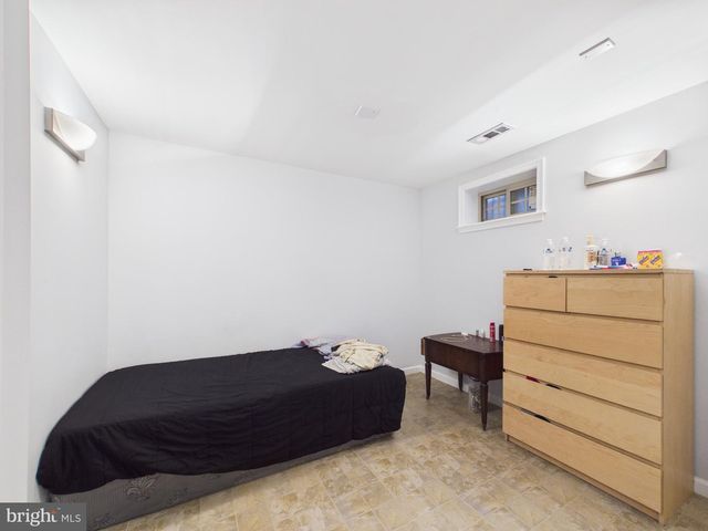 5608 CAMP SPRINGS AVE, Temple Hills, MD 20748