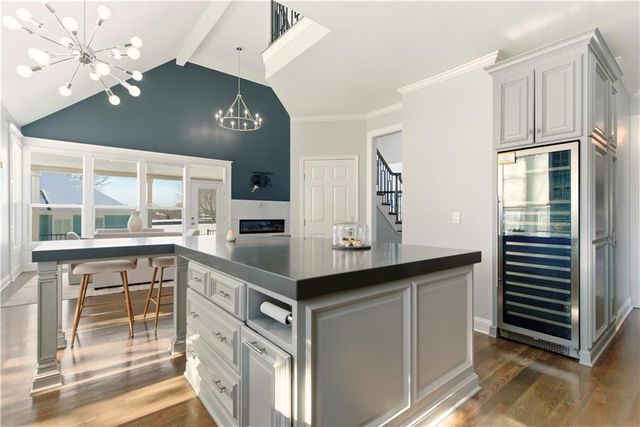 16942 E Heather Lane, Loch Lloyd, MO 64012