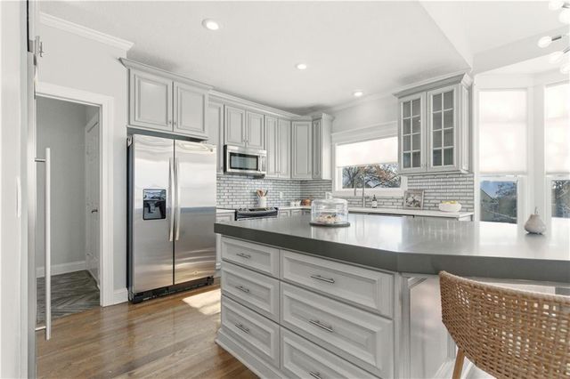 16942 E Heather Lane, Loch Lloyd, MO 64012