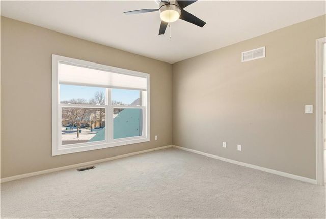 16942 E Heather Lane, Loch Lloyd, MO 64012