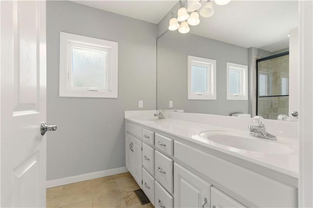 16942 E Heather Lane, Loch Lloyd, MO 64012