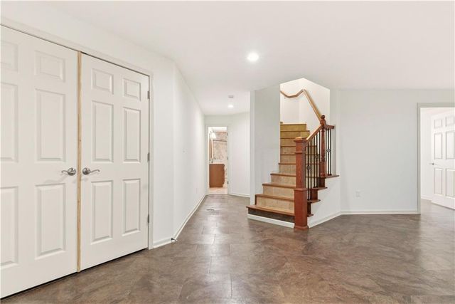 16942 E Heather Lane, Loch Lloyd, MO 64012