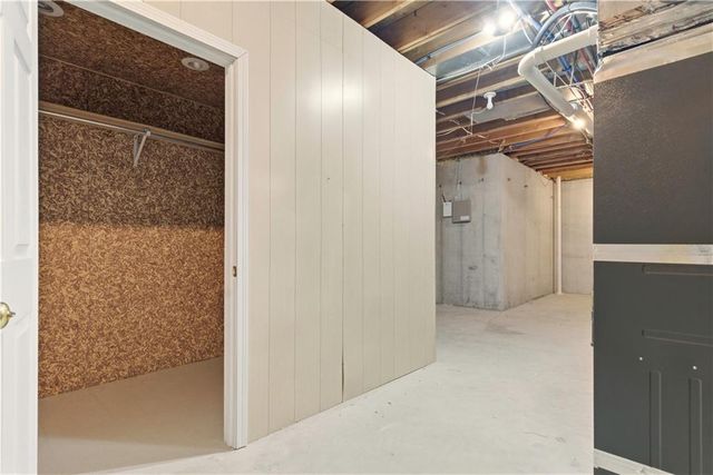 16942 E Heather Lane, Loch Lloyd, MO 64012