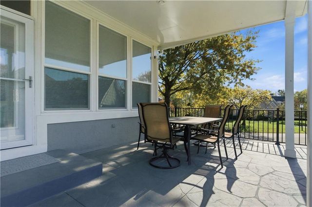 16942 E Heather Lane, Loch Lloyd, MO 64012