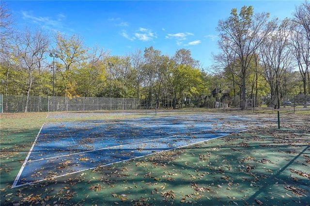 16942 E Heather Lane, Loch Lloyd, MO 64012