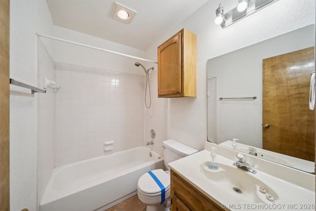 1508 S 138 East Avenue, Tulsa, OK 74108