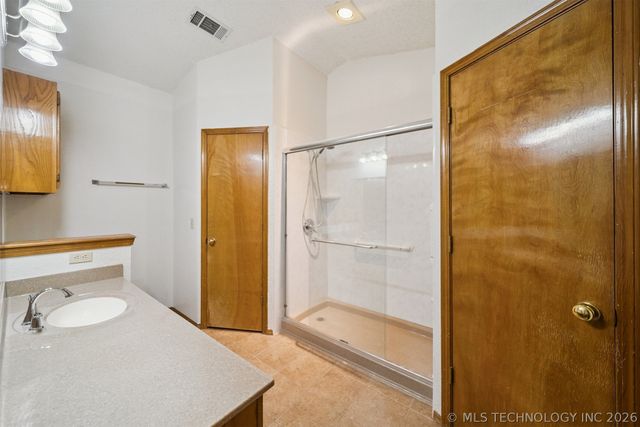 1508 S 138 East Avenue, Tulsa, OK 74108