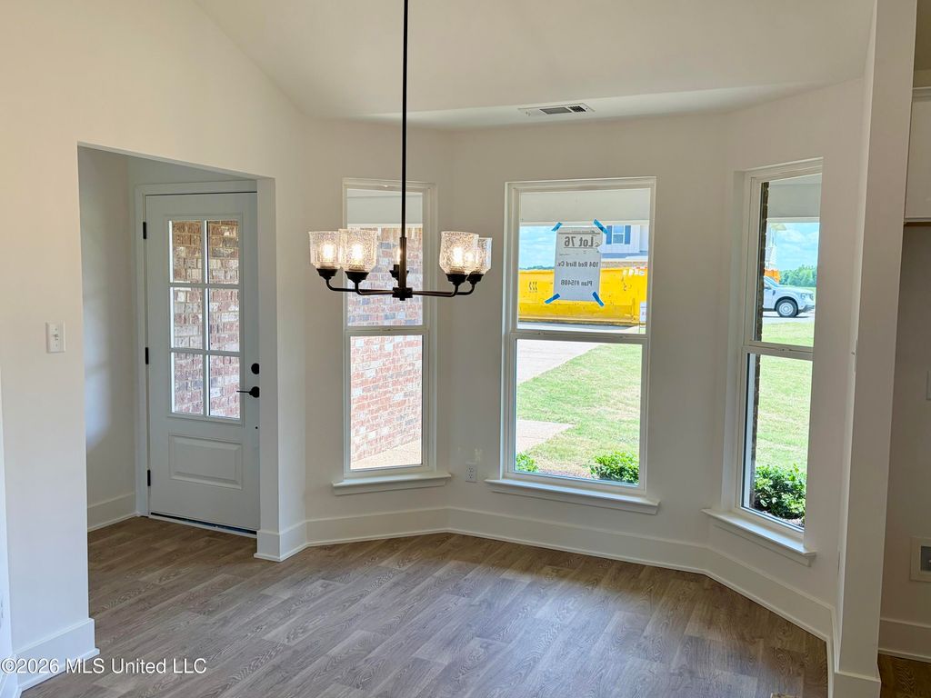 104 Red Bird Cove, Senatobia, MS 38668 — photo 5