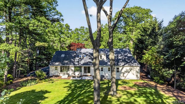 220 Cherry Valley Avenue, Garden City, NY 11530