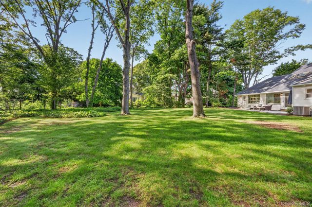 220 Cherry Valley Avenue, Garden City, NY 11530