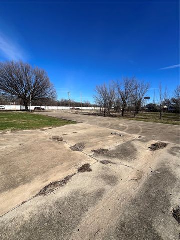 5212 Mansfield Highway, Forest Hill, TX 76119