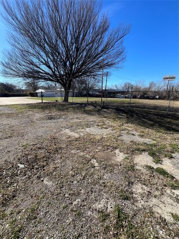 5212 Mansfield Highway, Forest Hill, TX 76119