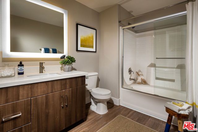 1040 Glendon Avenue 2154, Los Angeles, CA 90024