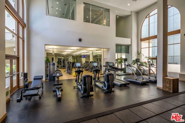 1040 Glendon Avenue 2154, Los Angeles, CA 90024