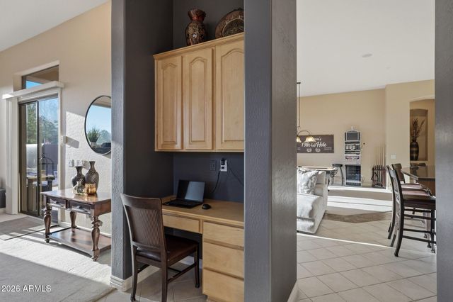 42410 N HARBOUR TOWN Court, Anthem, AZ 85086