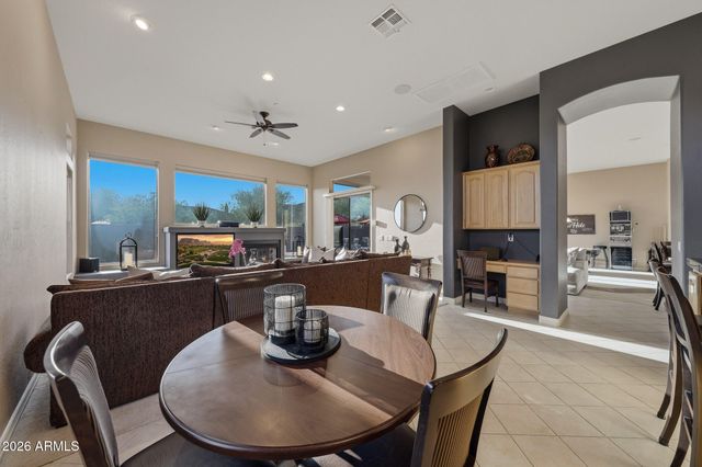 42410 N HARBOUR TOWN Court, Anthem, AZ 85086