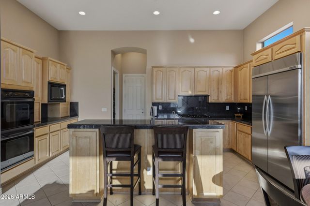 42410 N HARBOUR TOWN Court, Anthem, AZ 85086