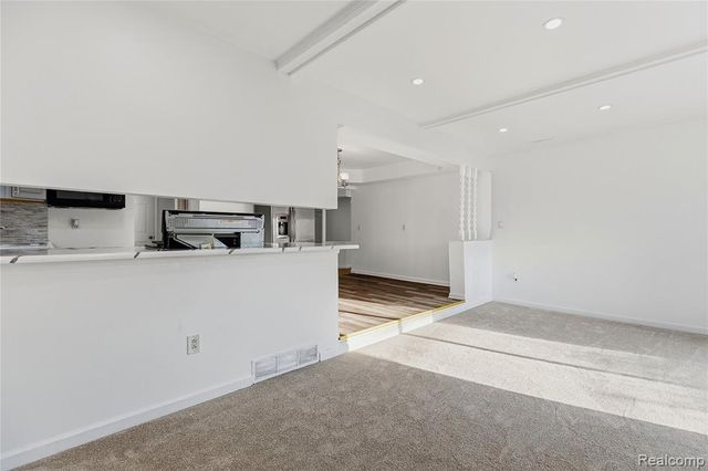 35074 Lana Lane, Sterling Heights, MI 48312