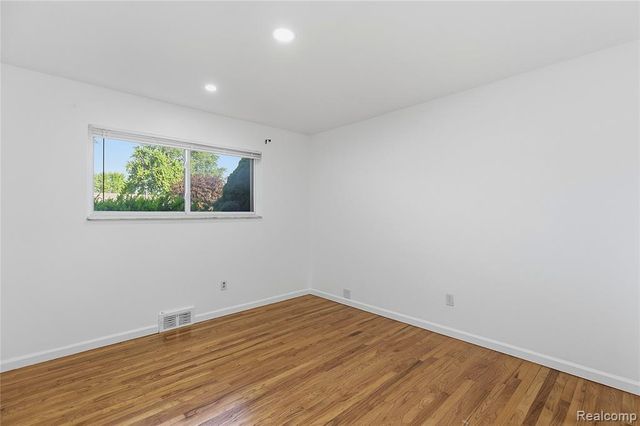 35074 Lana Lane, Sterling Heights, MI 48312