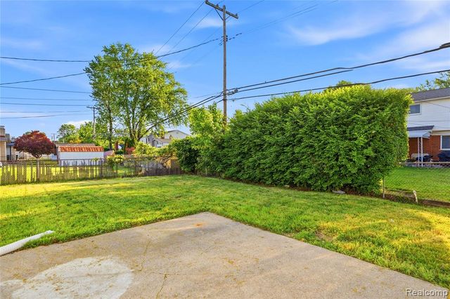 35074 Lana Lane, Sterling Heights, MI 48312