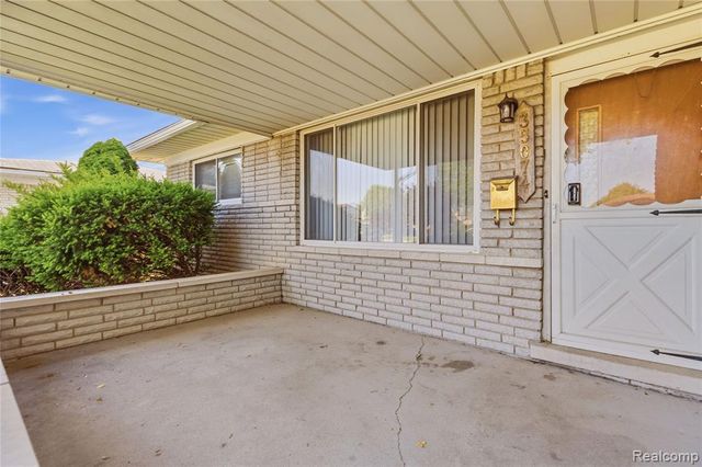 35074 Lana Lane, Sterling Heights, MI 48312