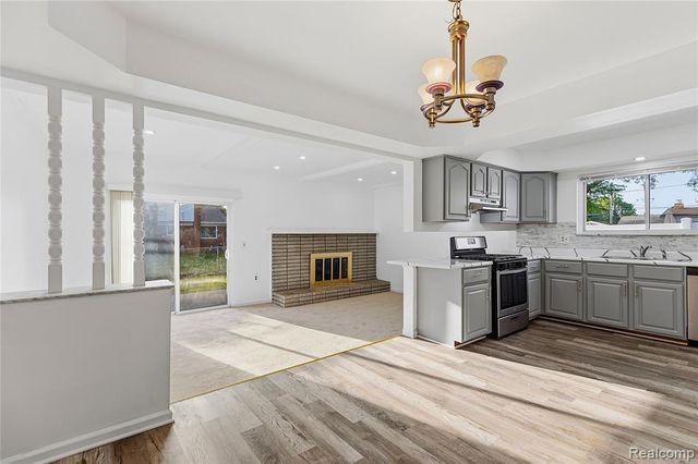 35074 Lana Lane, Sterling Heights, MI 48312