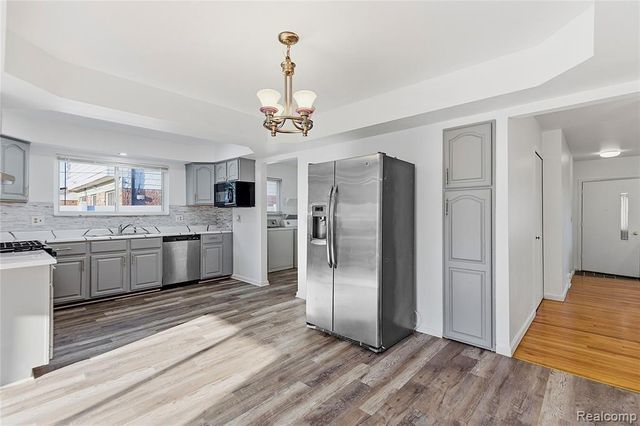 35074 Lana Lane, Sterling Heights, MI 48312