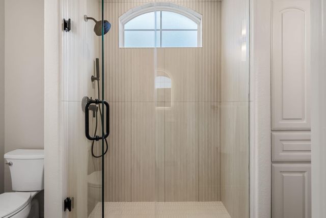 999 Enchanted Oaks DR, Driftwood, TX 78619