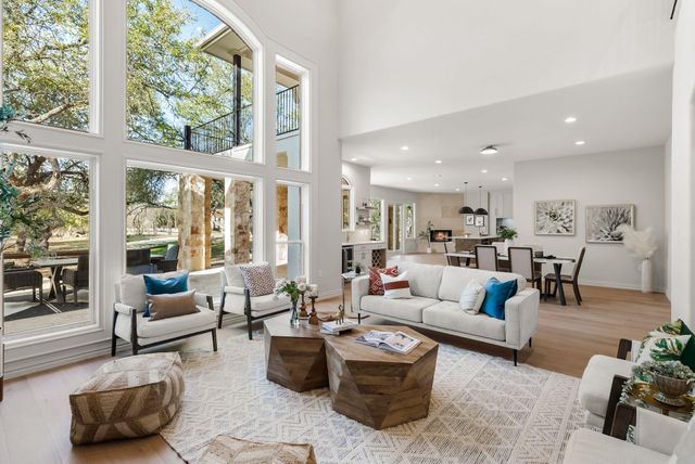 999 Enchanted Oaks DR, Driftwood, TX 78619