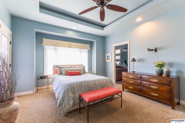 12705 Scott Street, Omaha, NE 68142