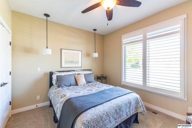 12705 Scott Street, Omaha, NE 68142