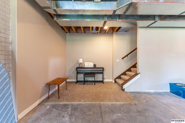 12705 Scott Street, Omaha, NE 68142