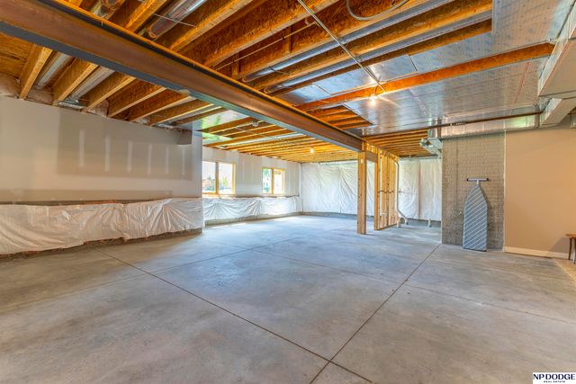 12705 Scott Street, Omaha, NE 68142