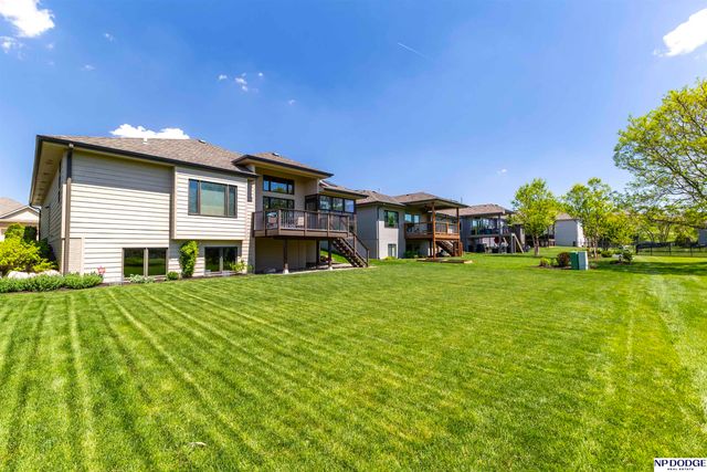 12705 Scott Street, Omaha, NE 68142