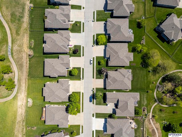 12705 Scott Street, Omaha, NE 68142