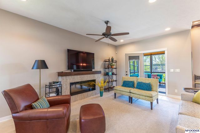12705 Scott Street, Omaha, NE 68142