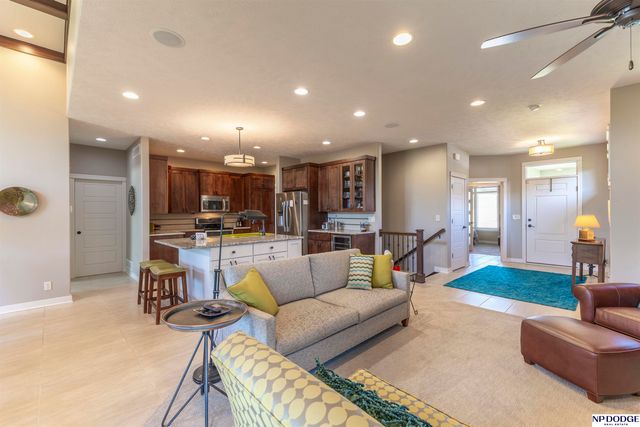 12705 Scott Street, Omaha, NE 68142