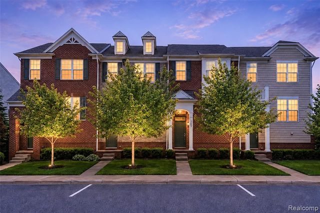 27974 Middleton Drive, Novi, MI 48377