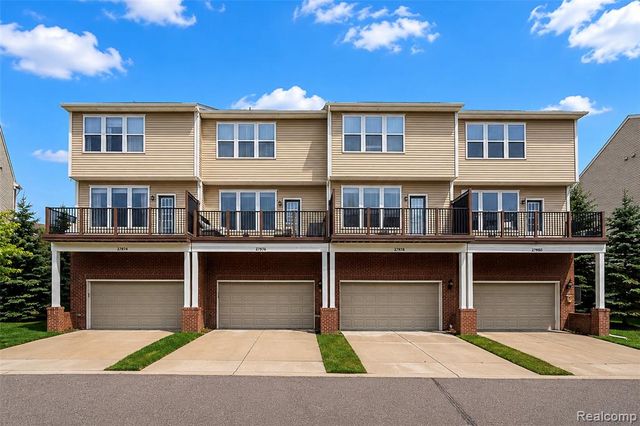 27974 Middleton Drive, Novi, MI 48377