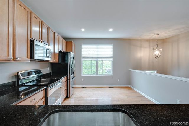 27974 Middleton Drive, Novi, MI 48377
