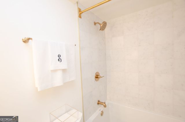 2734 Peachtree Road NW C101, Atlanta, GA 30305