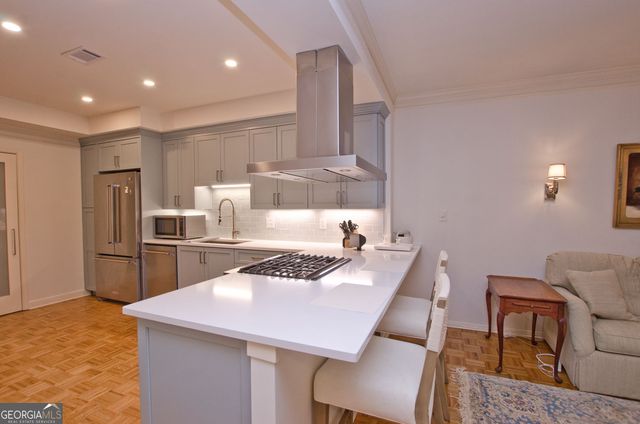 2734 Peachtree Road NW C101, Atlanta, GA 30305