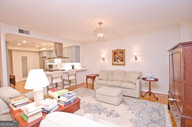 2734 Peachtree Road NW C101, Atlanta, GA 30305